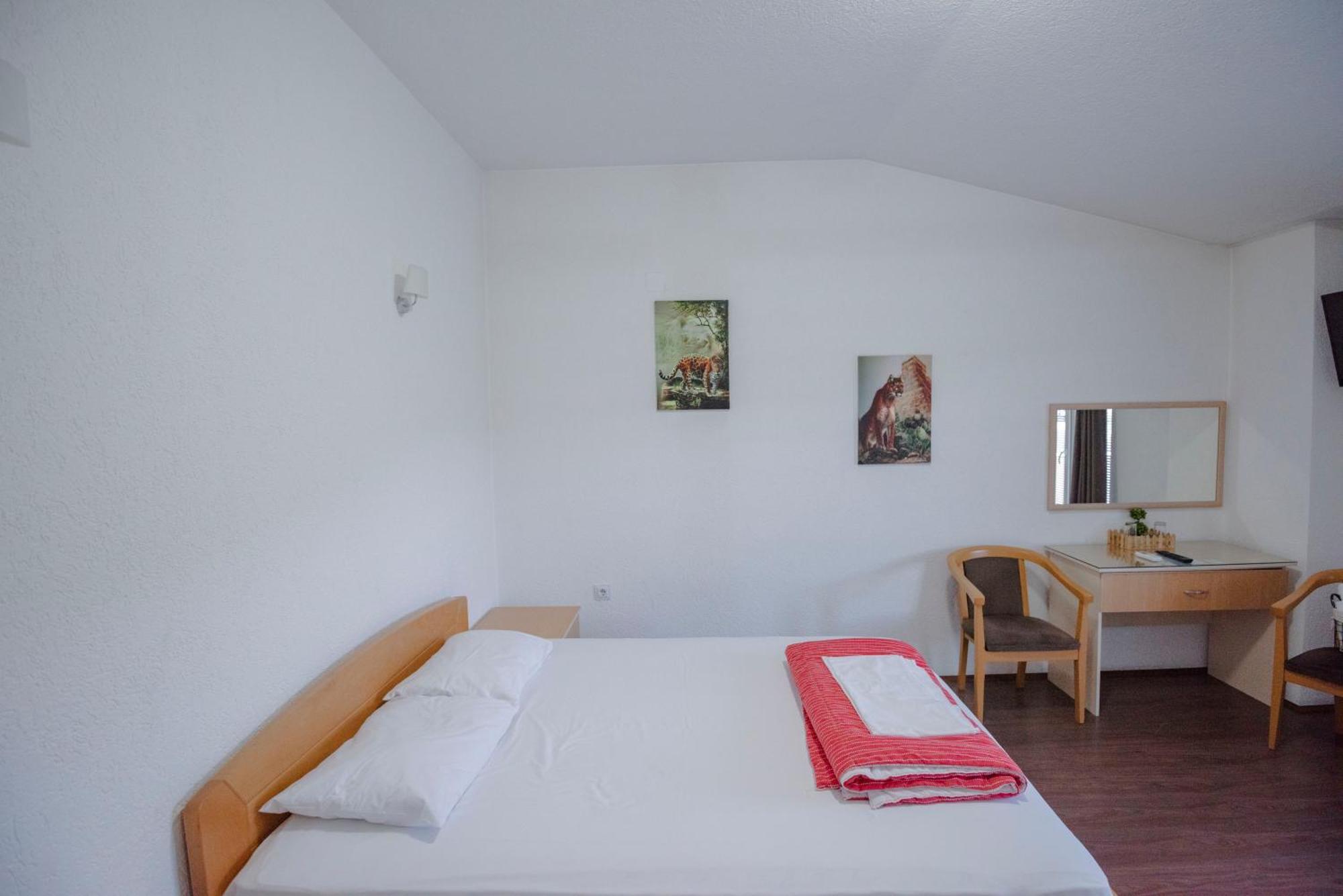 Hotel Kiko بيتولا المظهر الخارجي الصورة
