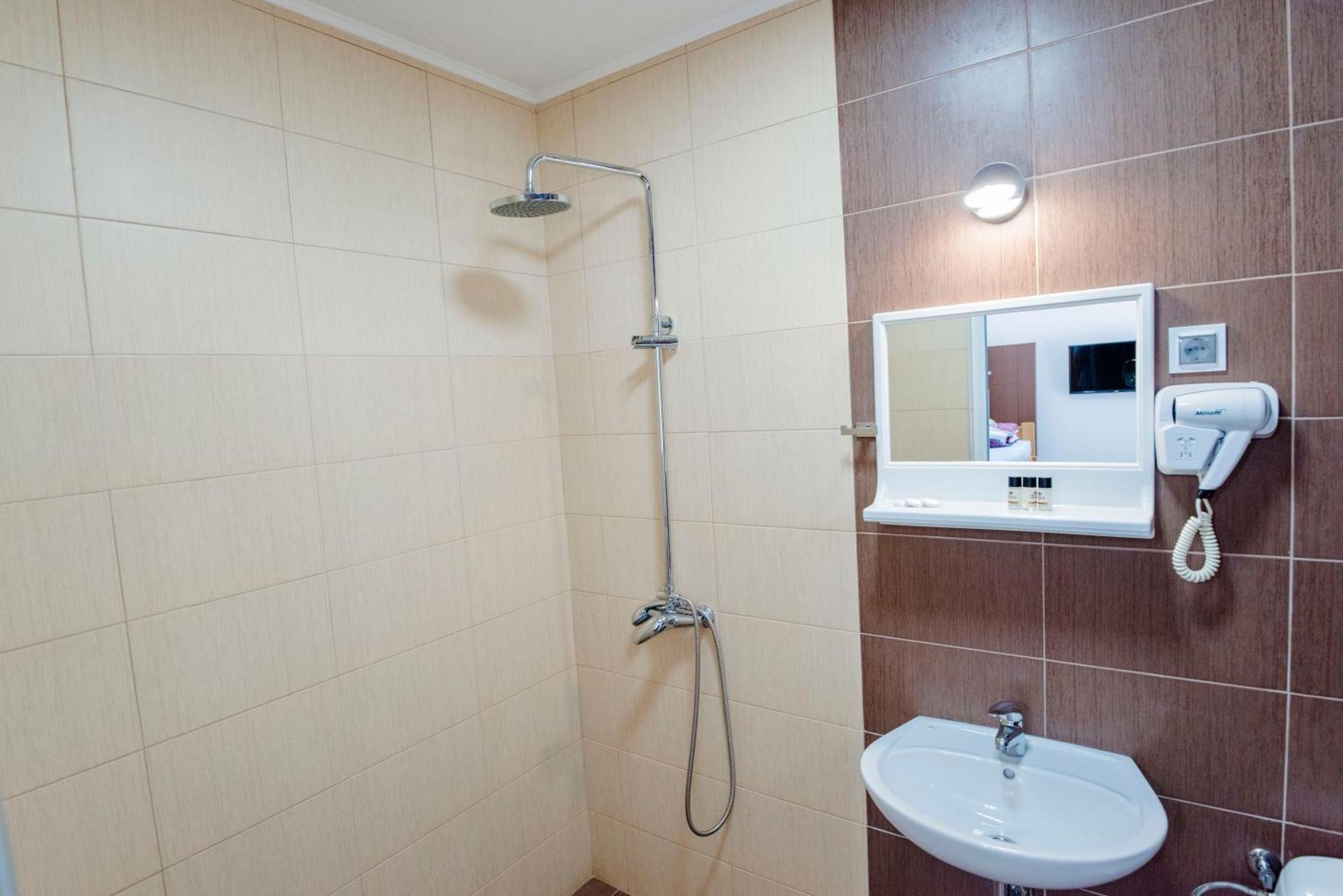 Hotel Kiko بيتولا المظهر الخارجي الصورة